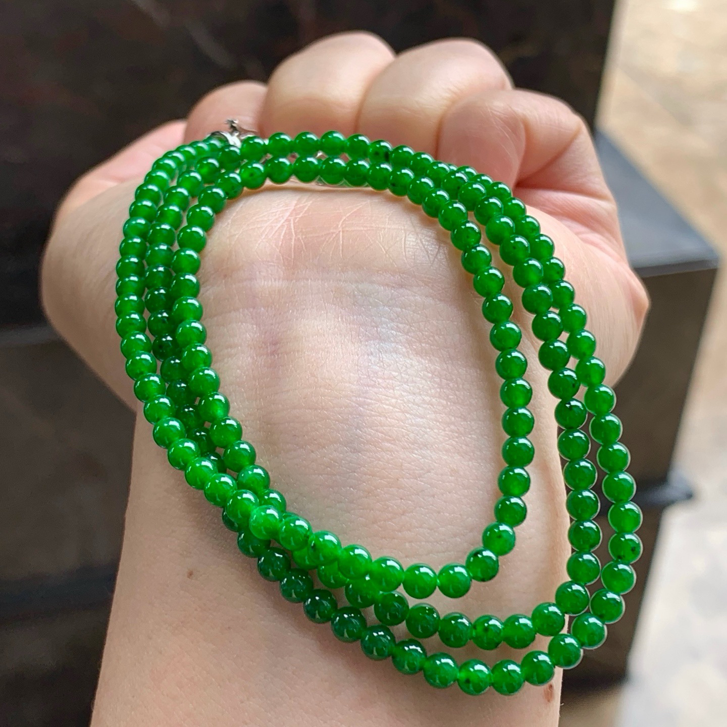 辣绿色珠链^_^鲜艳 浓郁