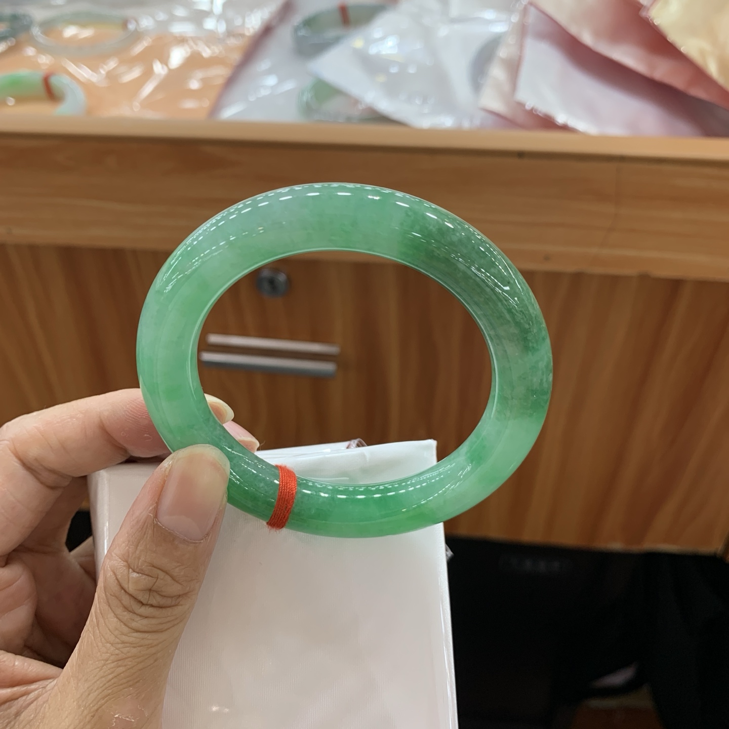 052536JM 满绿圆条翡翠手镯 55.7-11.2