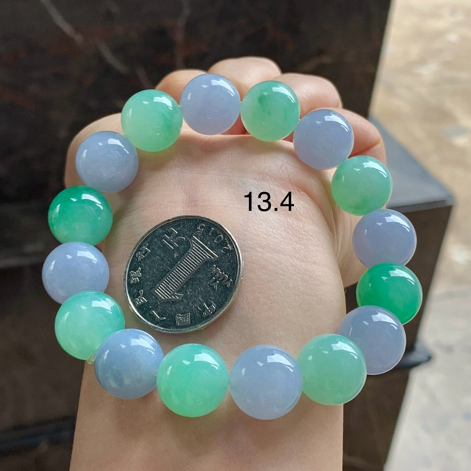 春带彩手串^_^玉质温润 清新