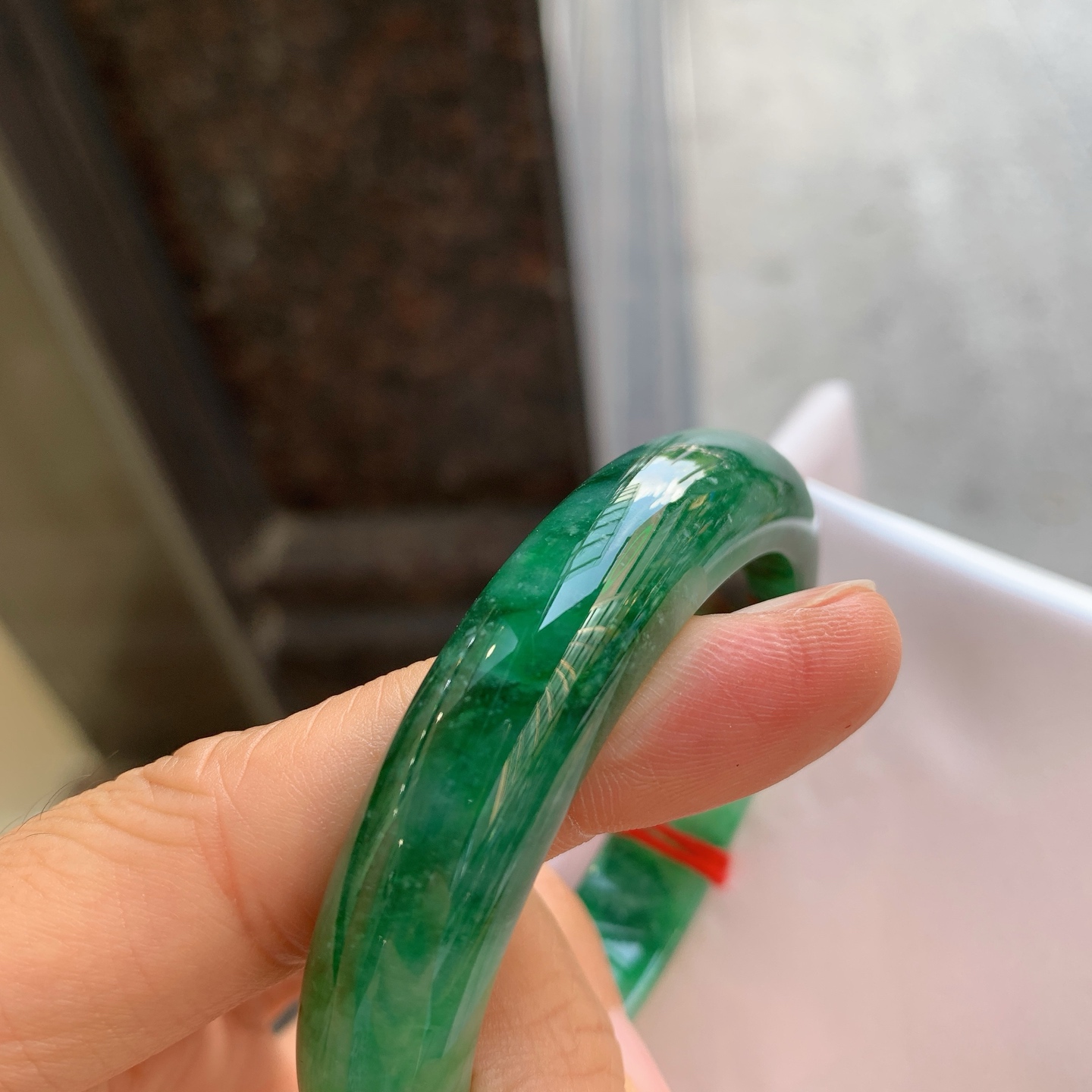 正圈飘绿 有纹 尺寸：52.6/13.2/8.5 版型好