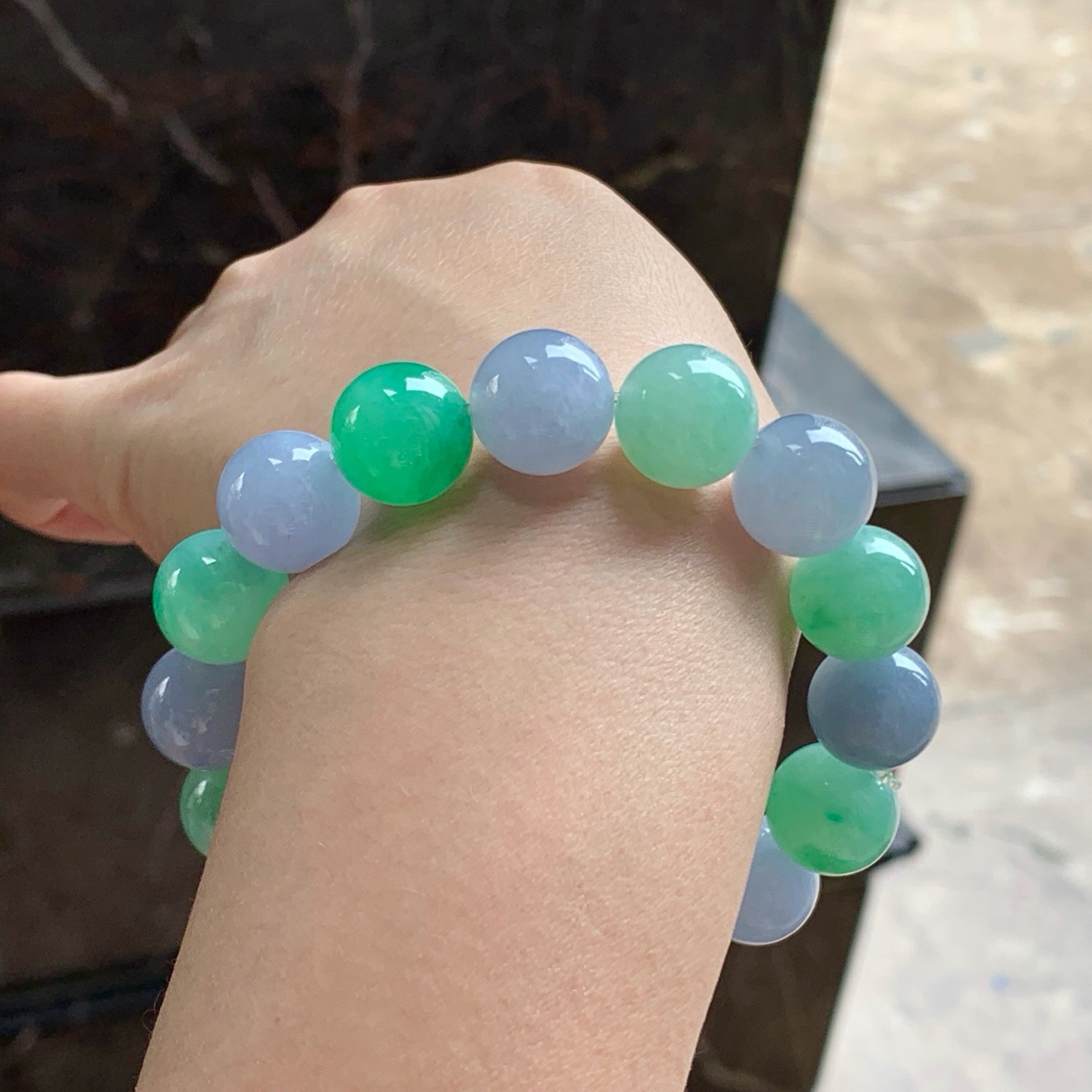 春带彩手串^_^玉质温润 清新