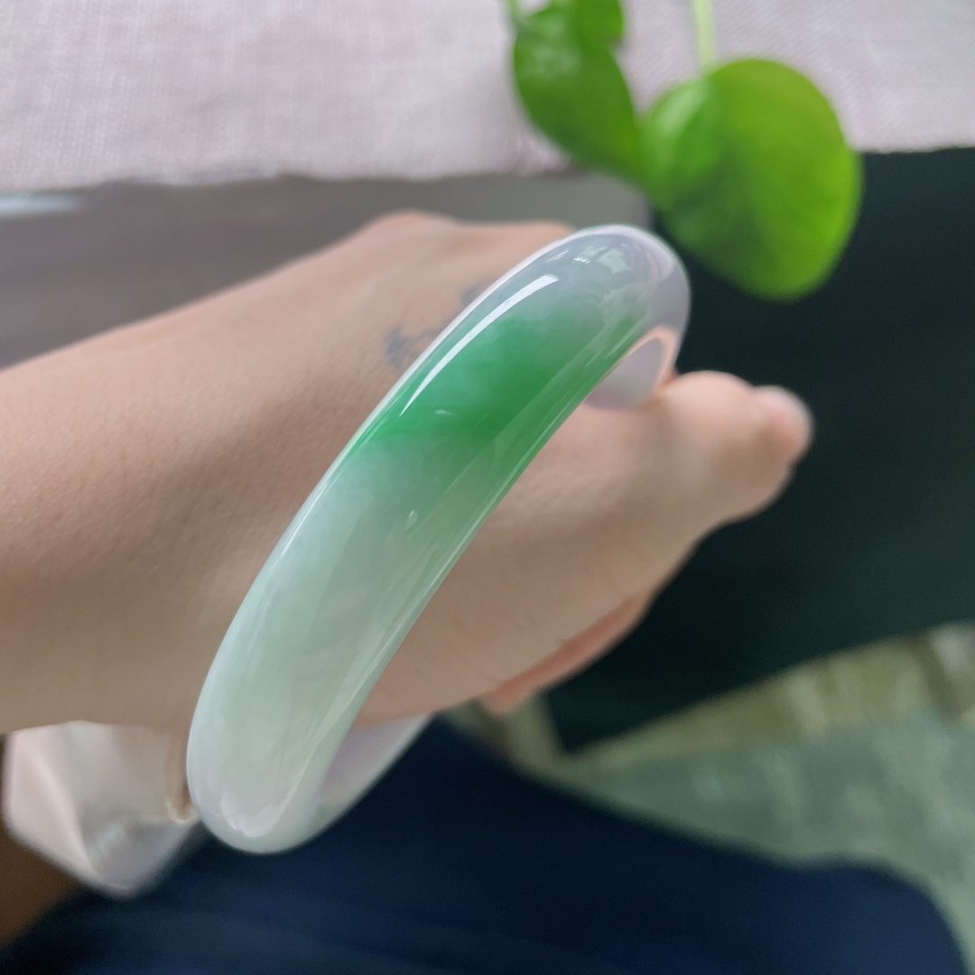 春彩正圈，一抹俏色，艳而不俗，平安喜乐，一点皮纹，ss53586a