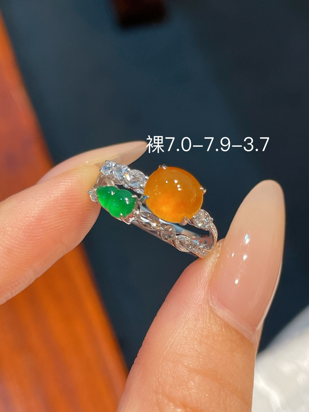 黄翡蛋面戒指 无裂 18k金镶嵌 强烈推荐，7.0-7.9-3.7
