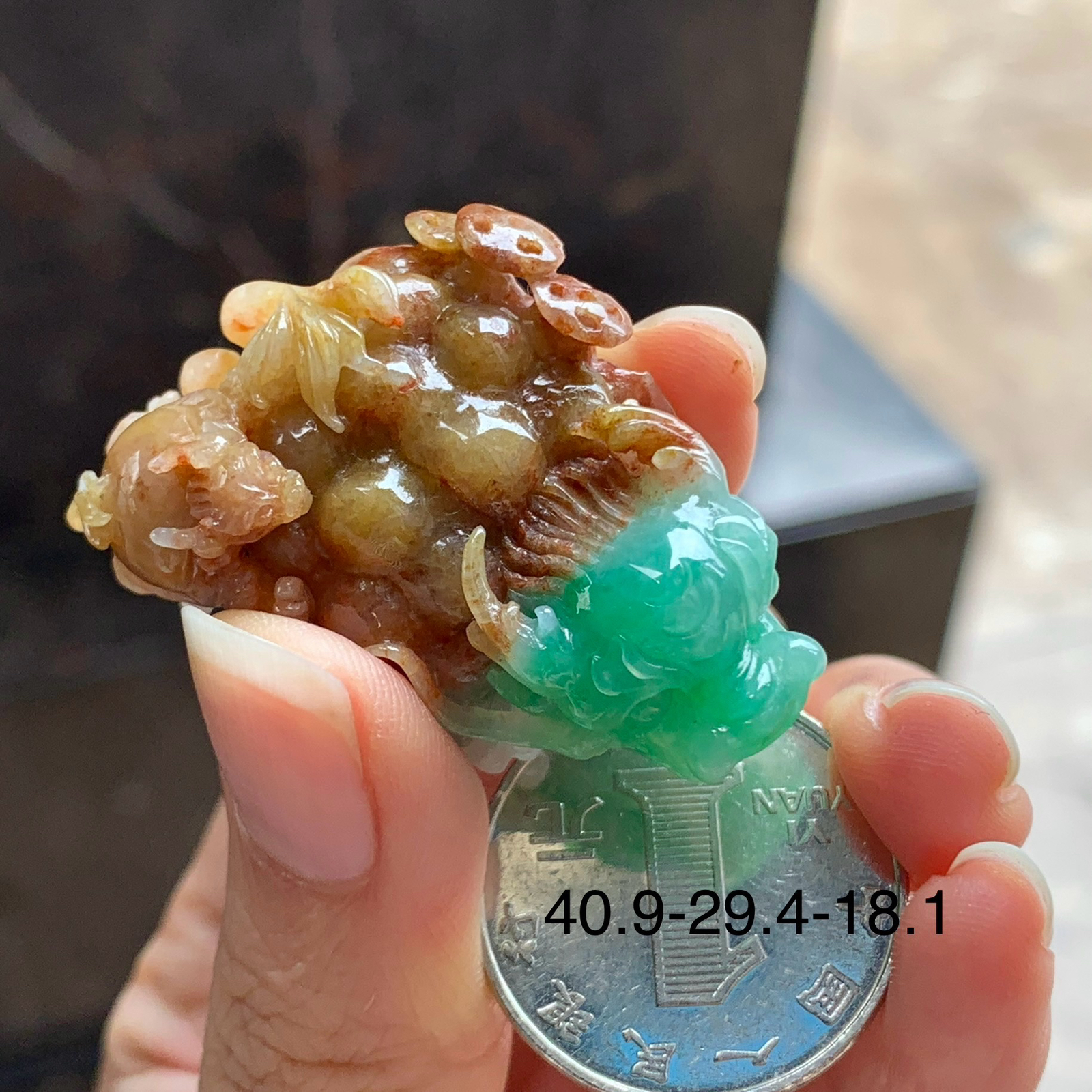 黄加绿龙牌^_^鲜艳 玉质温润