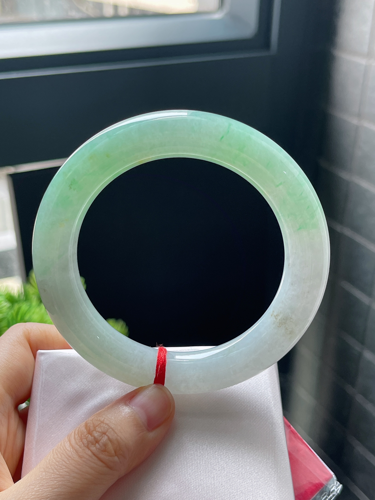 圆条58，飘s丝绿冰糯厚装翡翠手镯