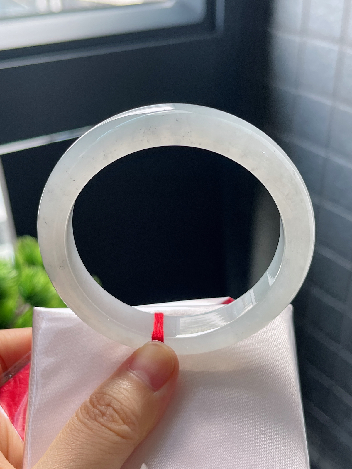正圈55.5，冰糯白色翡翠手镯