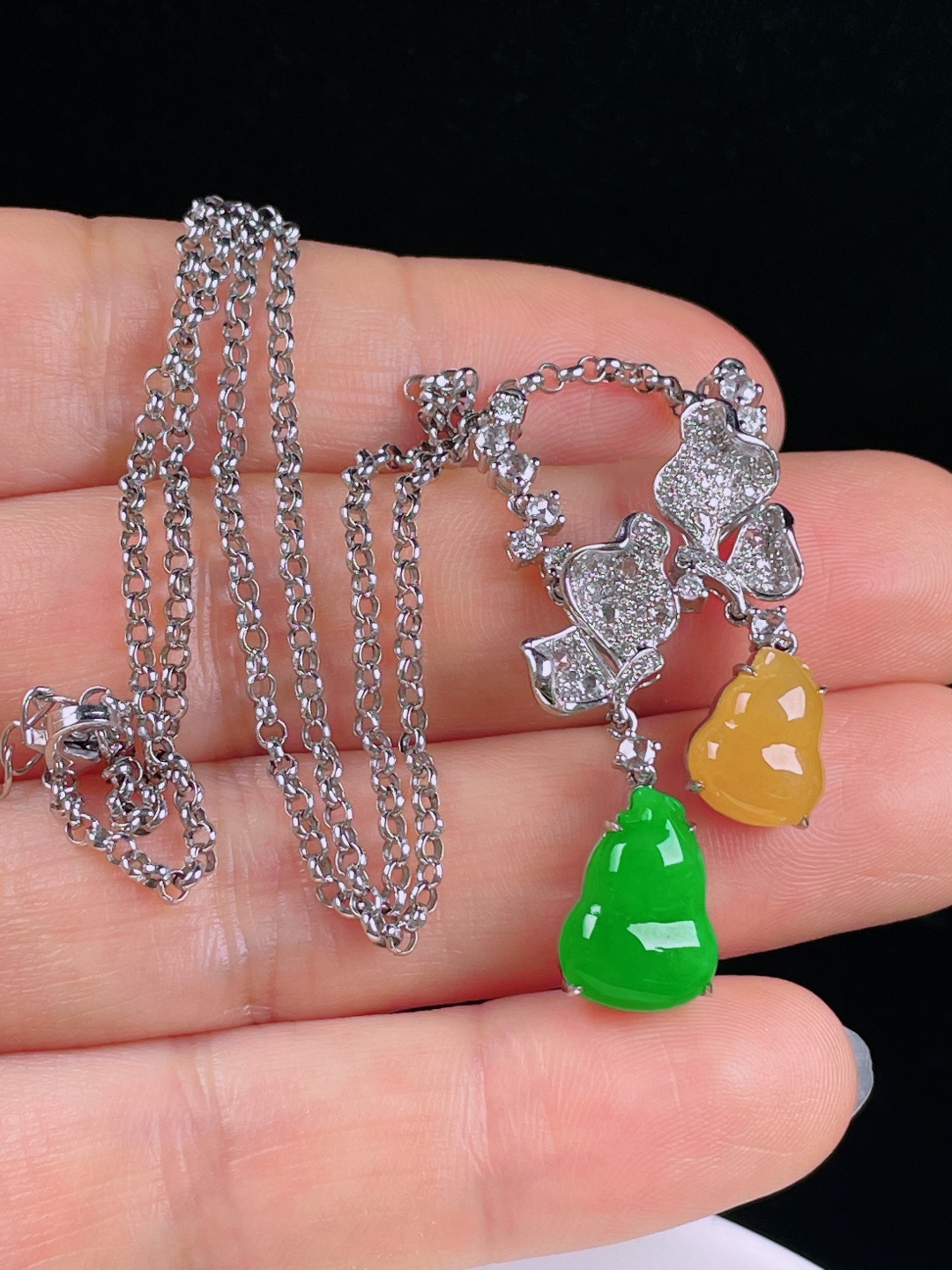 ️冰绿葫芦，老种起光，细底通透，尺寸：裸石13/9.5/4.5mm0526