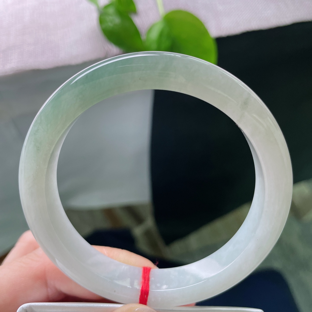 60/11.6/8.6，淡绿底正圈，大圈口，一抹油青点缀，沉稳不失大气婉约，皮纹不显，ss52894