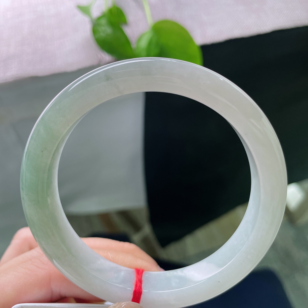 60/11.6/8.6，淡绿底正圈，大圈口，一抹油青点缀，沉稳不失大气婉约，皮纹不显，ss52894a