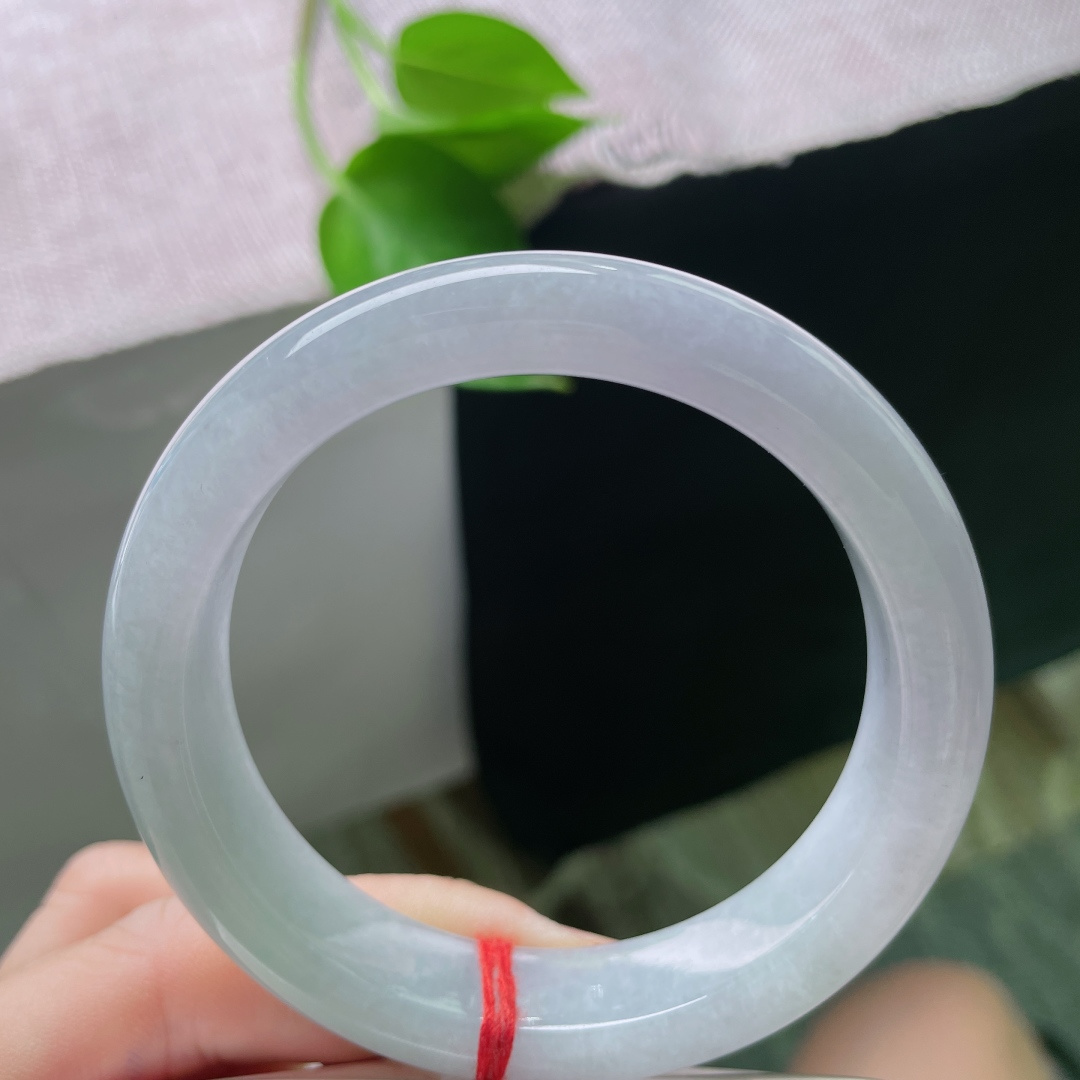 淡紫淡绿正圈，从容优雅，底子细腻，干净，温柔如玉，肤如凝脂，皮纹，ss53053a