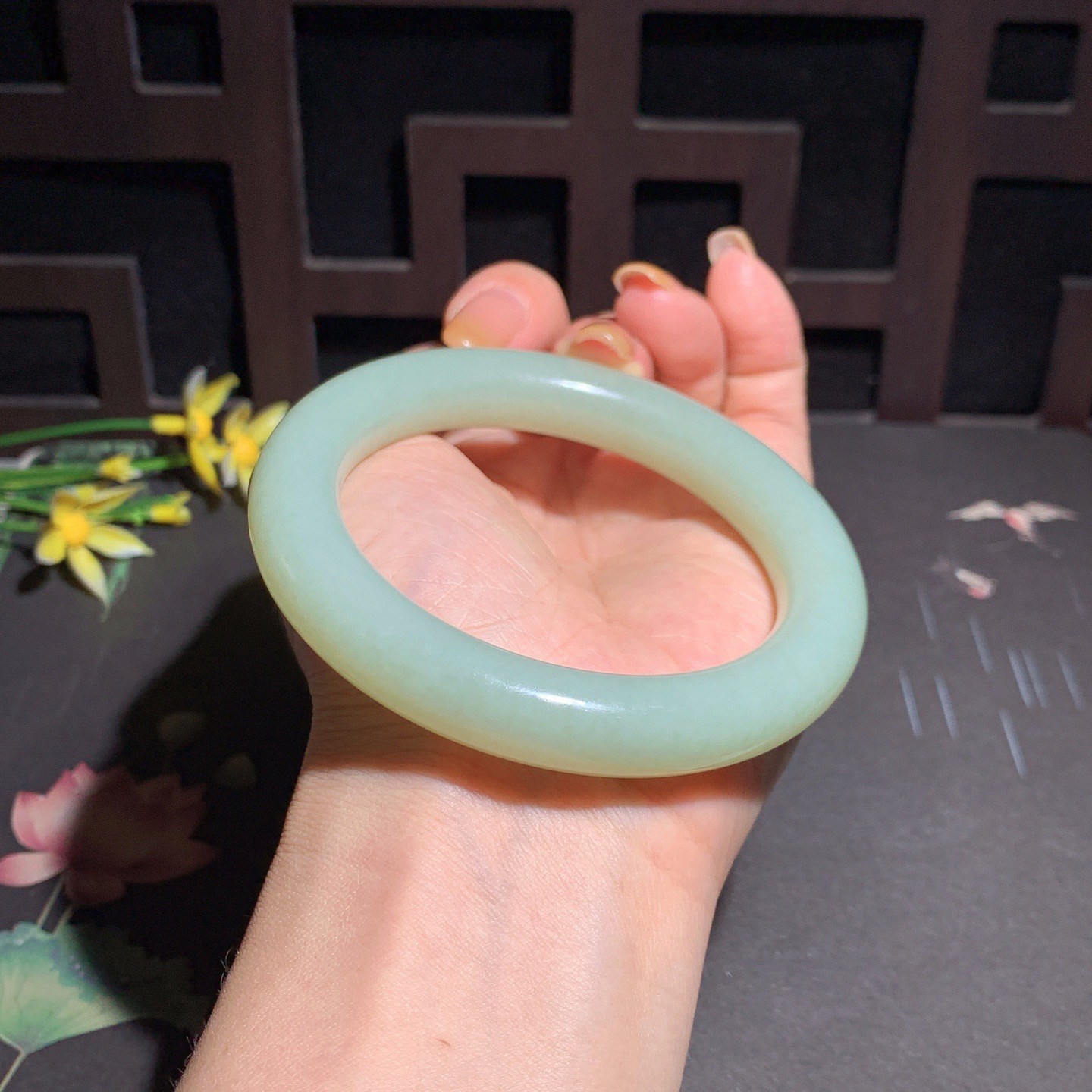 和田玉59圈口且末蓝圆条手镯！玉质细腻油润 底色纯净 无裂无杂 脂粉好，品质好