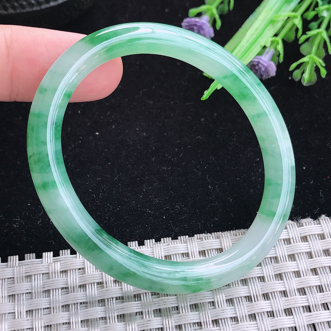 实拍A货翡翠51/44.5/6.7/7.2老坑冰胶飘阳绿贵妃手镯玉手镯女款平安镯