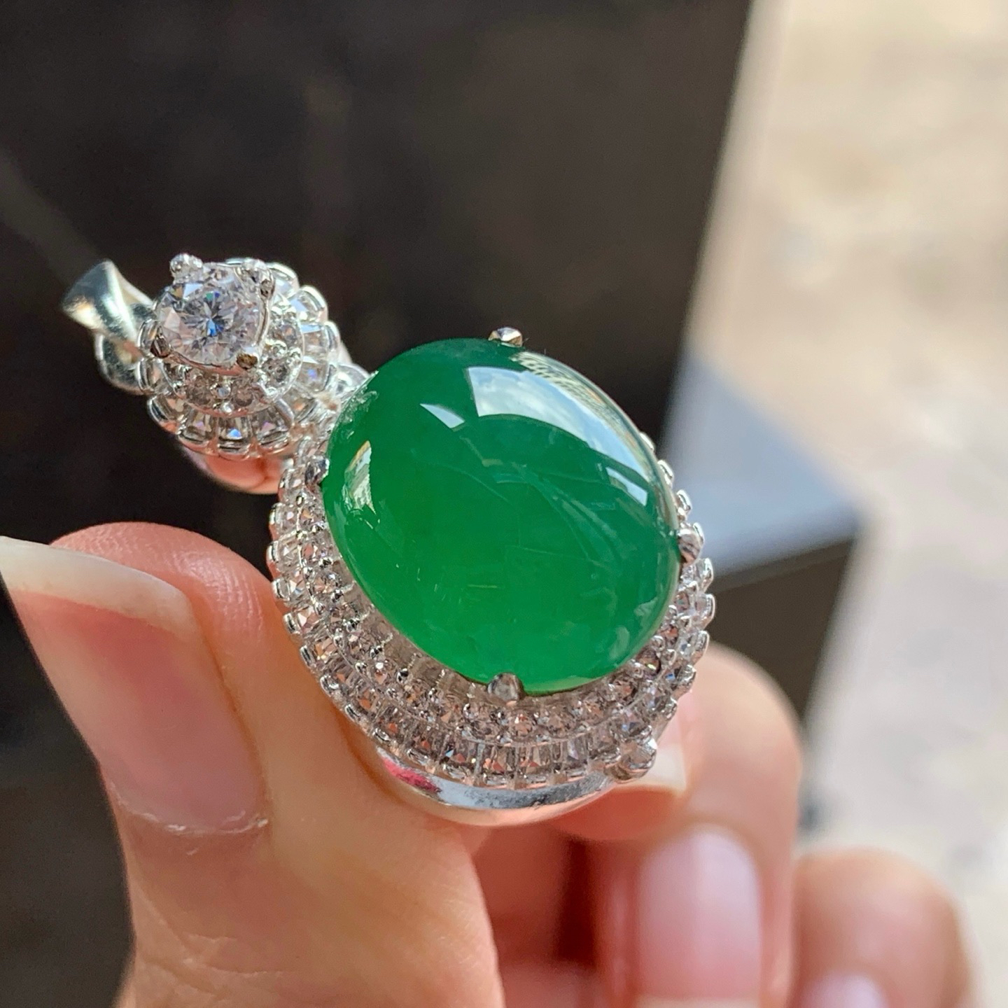 辣绿色戒面^_^鲜艳起光
