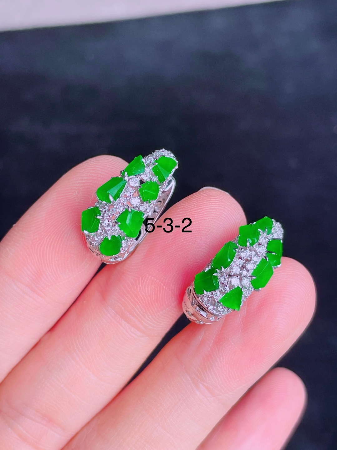 ️高冰绿耳包 晶莹剔透，新颖时尚，无裂，6-3-2