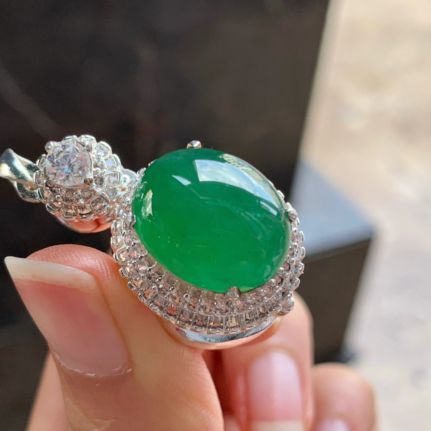 辣绿色戒面^_^鲜艳起光