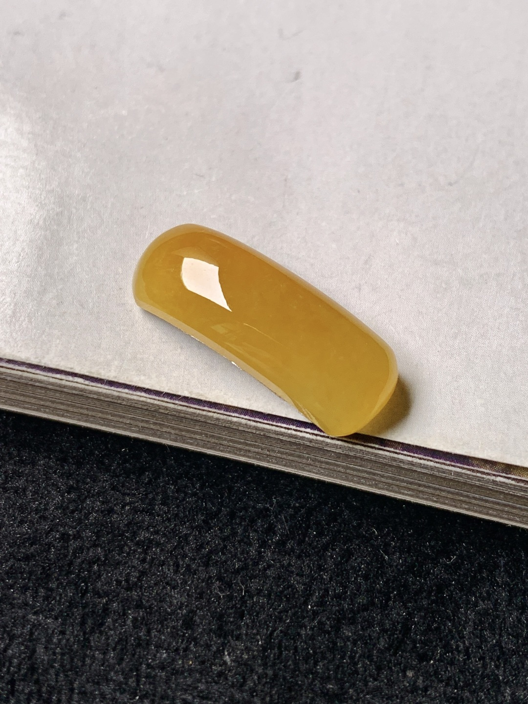 ️黄翡马鞍，色泽浓艳 0527尺寸20.8*7.5*4