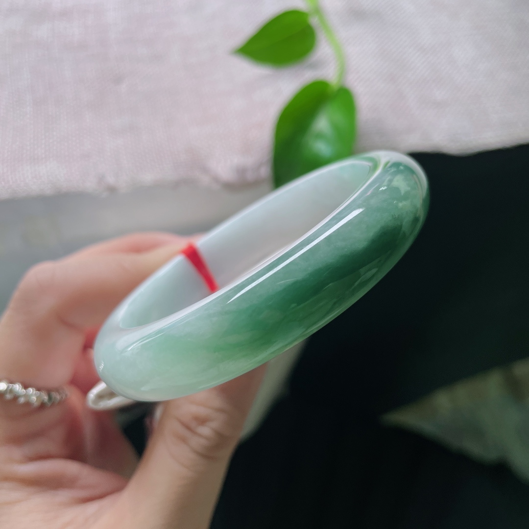 冰油正圈，半山聚财，半水聚福。古典又优雅，棉根，ss53150a