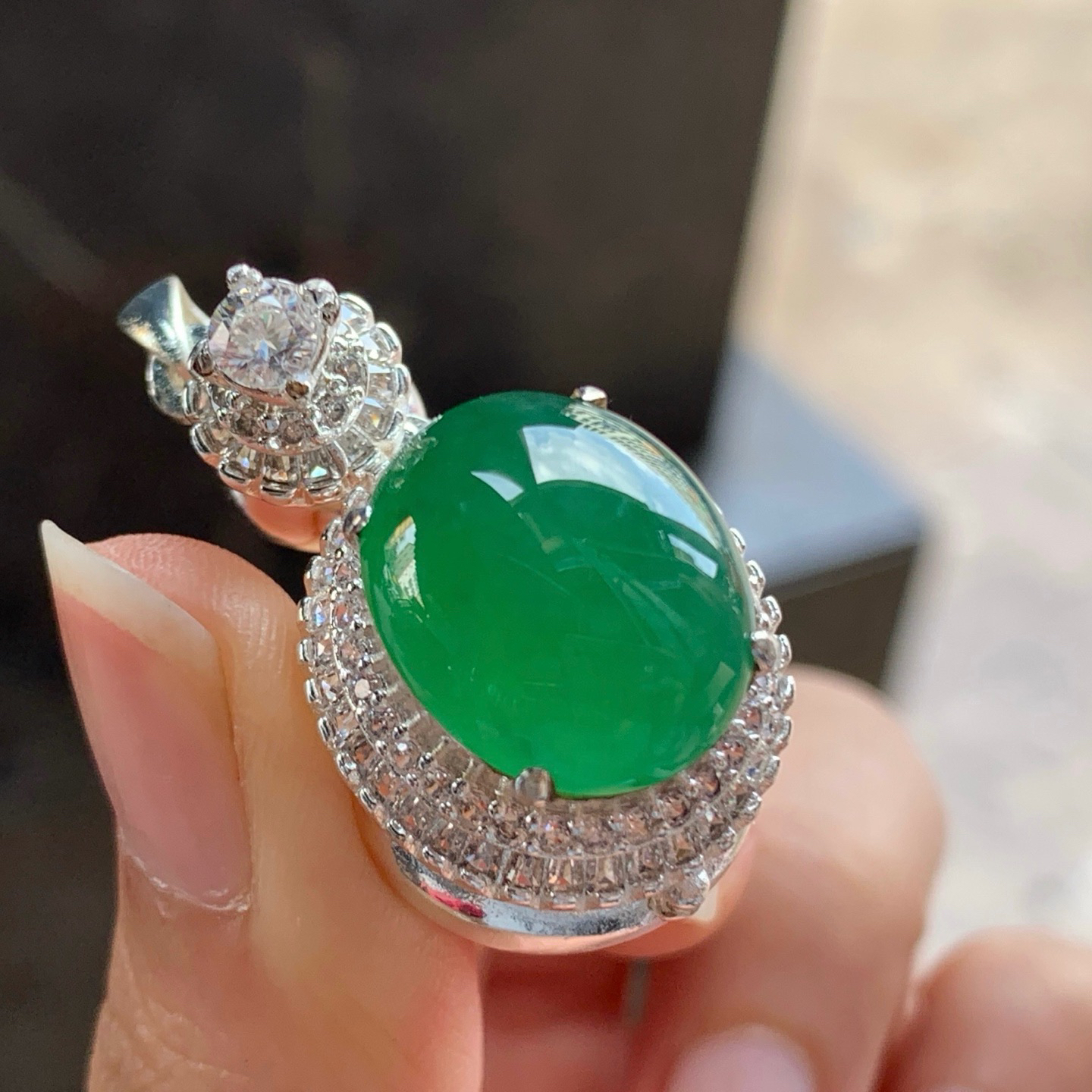 辣绿色戒面^_^鲜艳起光