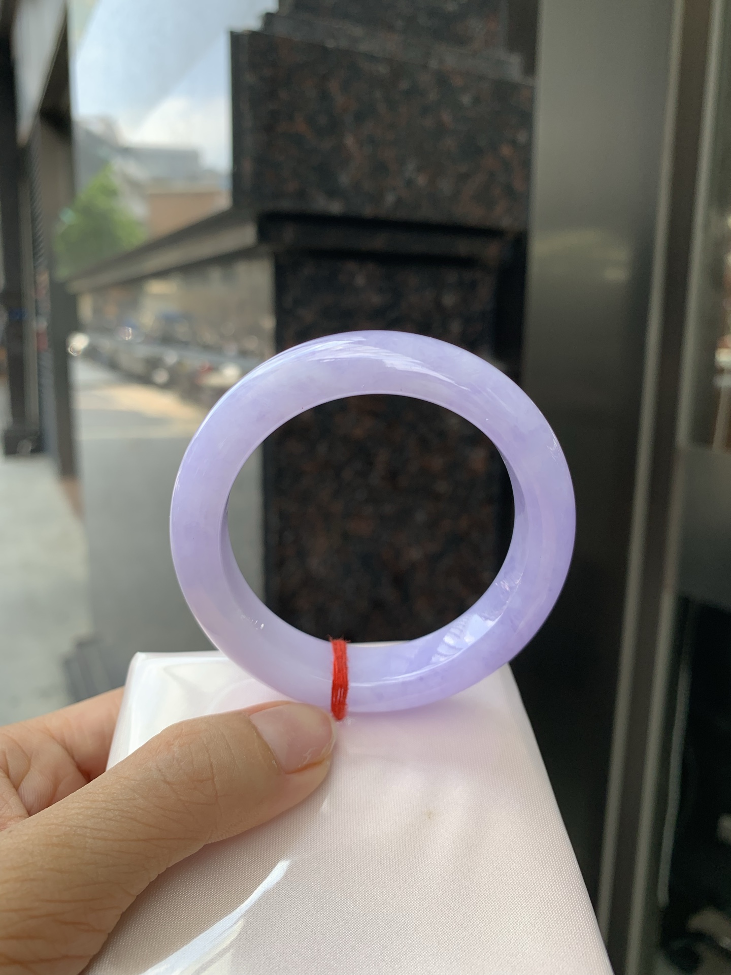 正圈 51.8-8.8-12.3 0527-N811 无裂，打灯棉絮，晶体感，底妆水润，满圈紫罗兰吸睛抢眼，浪漫迷人，仙气飘飘，优雅高贵显气质，感满满，满满紫罗兰底色均匀不失色，不同视觉感受