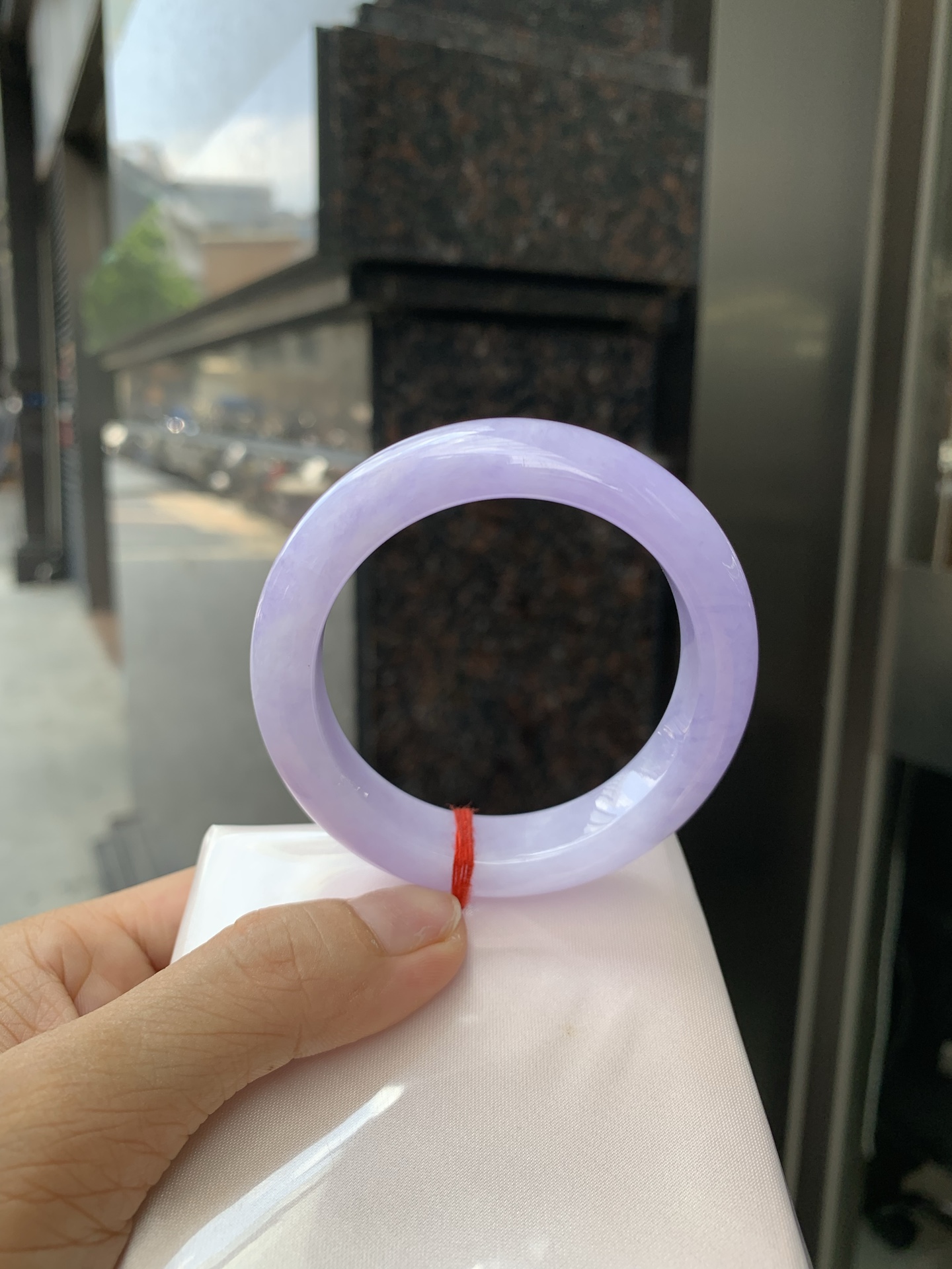 正圈 51.8-8.8-12.3 0527-N811 无裂，打灯棉絮，晶体感，底妆水润，满圈紫罗兰吸睛抢眼，浪漫迷人，仙气飘飘，优雅高贵显气质，感满满，满满紫罗兰底色均匀不失色，不同视觉感受