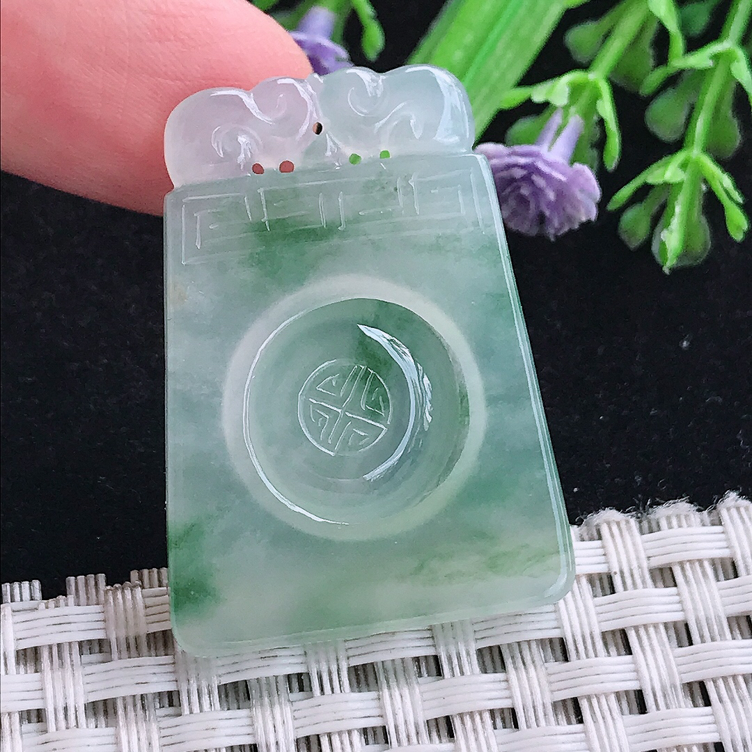 实拍A货翡翠35.3/26/3.9老坑冰胶飘花仿古无事牌吊坠翡翠福牌挂件