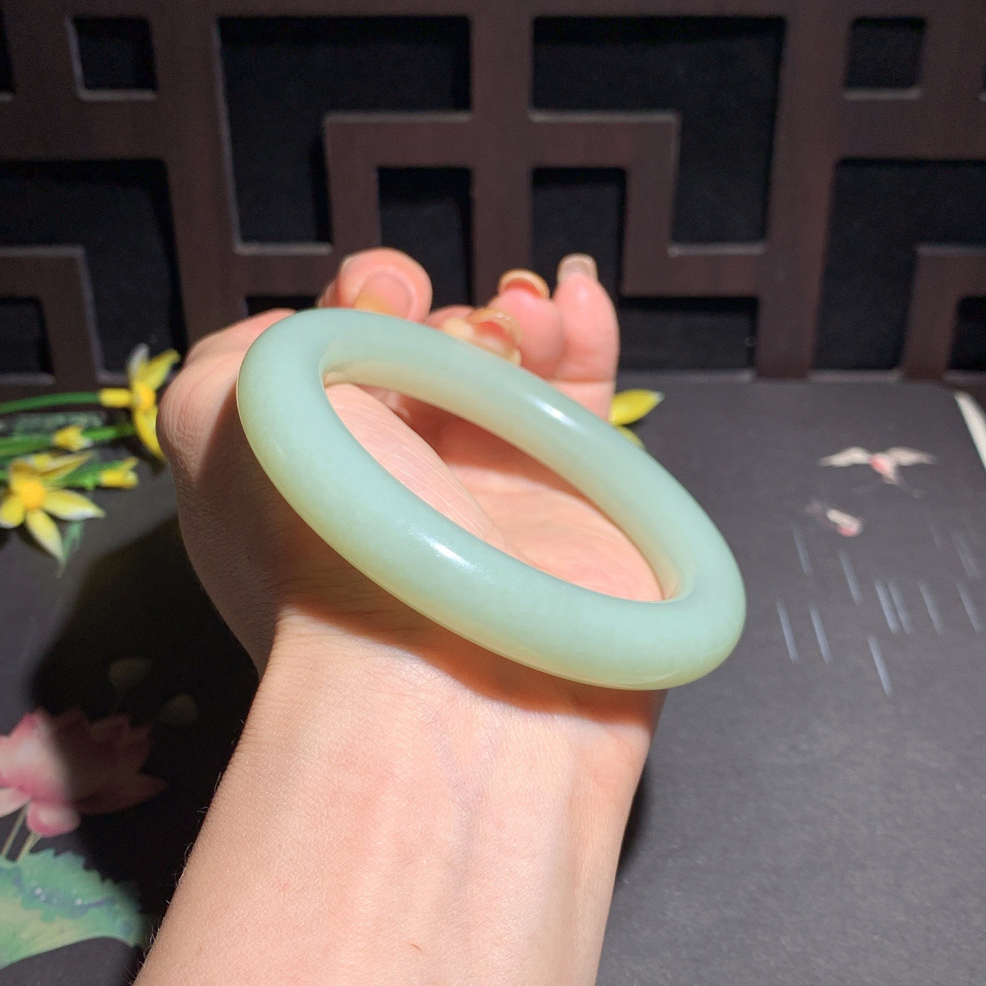 和田玉59圈口且末蓝圆条手镯！玉质细腻油润 底色纯净 无裂无杂 脂粉好，品质好