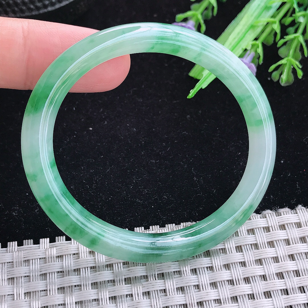 实拍A货翡翠51/44.5/6.7/7.2老坑冰胶飘阳绿贵妃手镯玉手镯女款平安镯