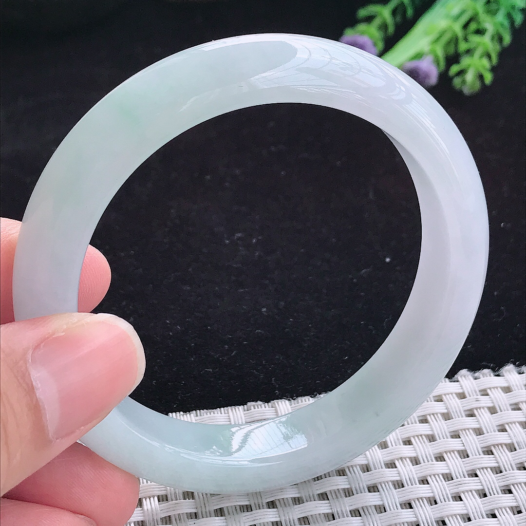 实拍A货翡翠56/12.3/8.5老坑秀气冰胶晴底手镯玉手镯女款平安镯
