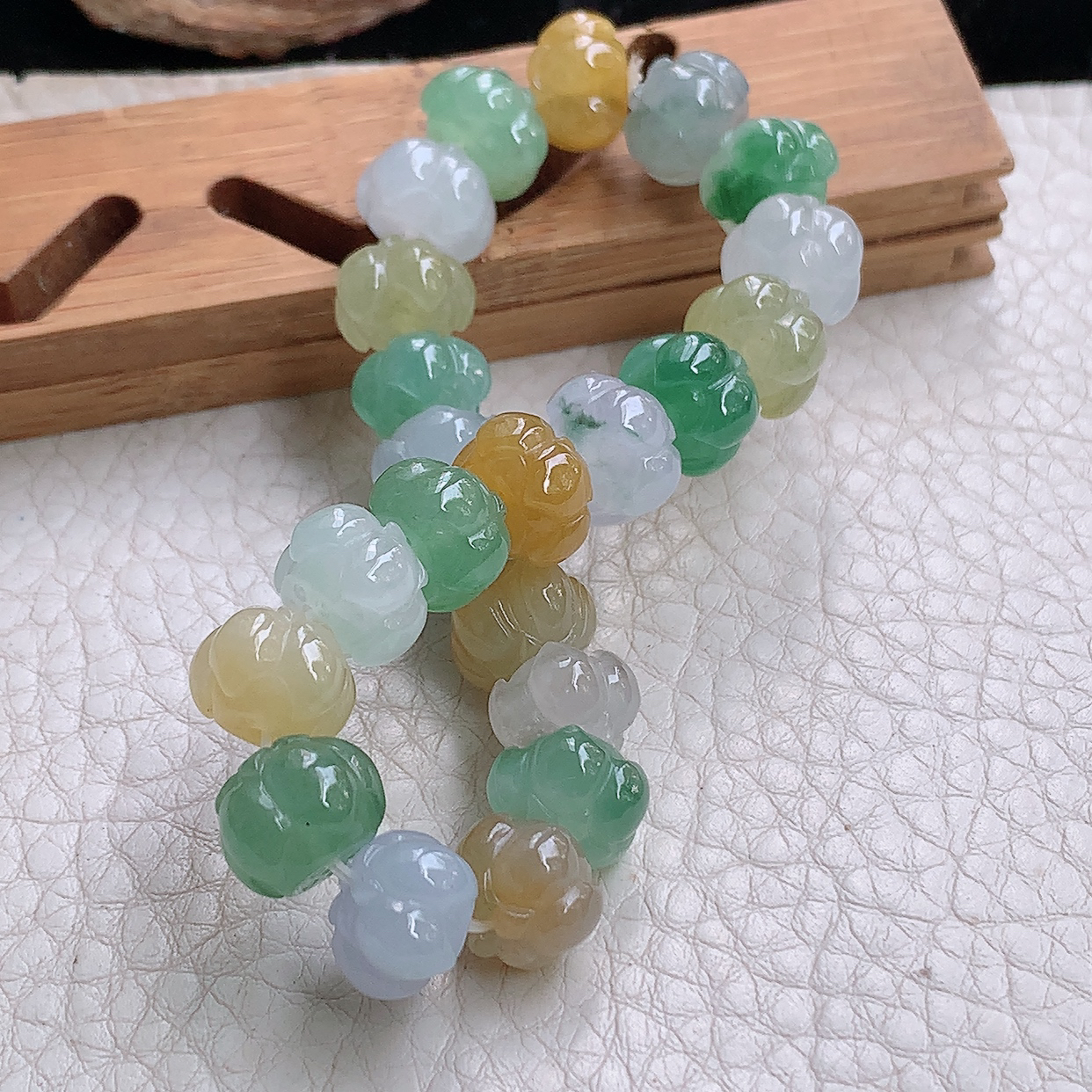 lz实拍10.3*7.5天然缅甸翡翠a货冰三彩南瓜玉手链 玉手串