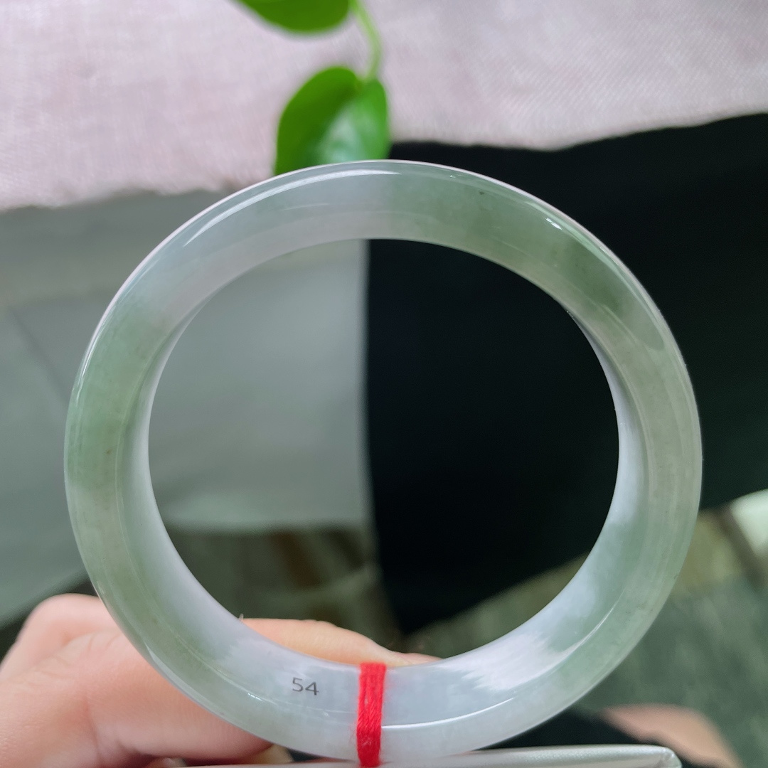 油青正圈，水润细腻，沉稳贵气，温柔大方，无裂，ss49247a