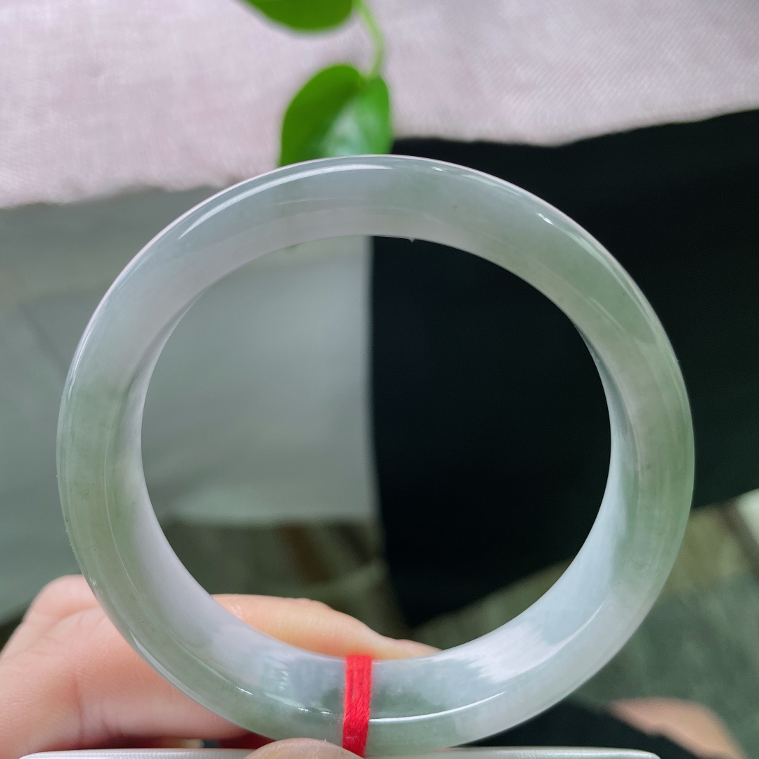 油青正圈，水润细腻，沉稳贵气，温柔大方，无裂，ss49247a