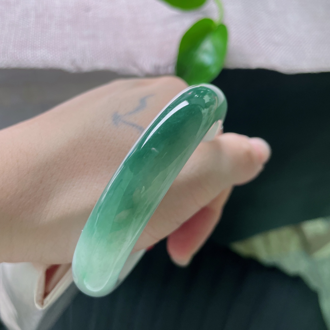 冰油正圈，半山聚财，半水聚福。古典又优雅，棉根，ss53150a