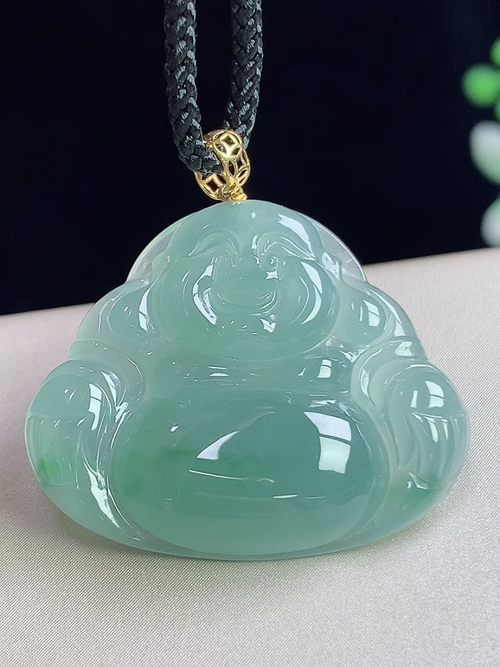 18k金镶冰蓝水佛公，无裂，尺寸22.3-26.9-5.0mm，w26cyg
