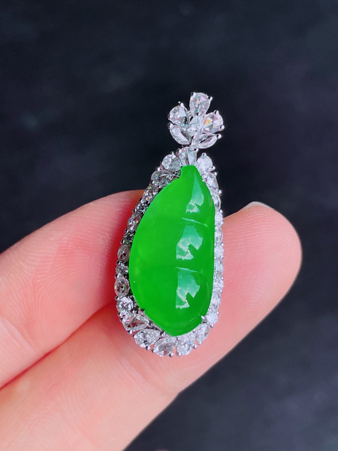 ️绿福豆吊坠，晶莹剔透，新颖时尚，无裂，32，32