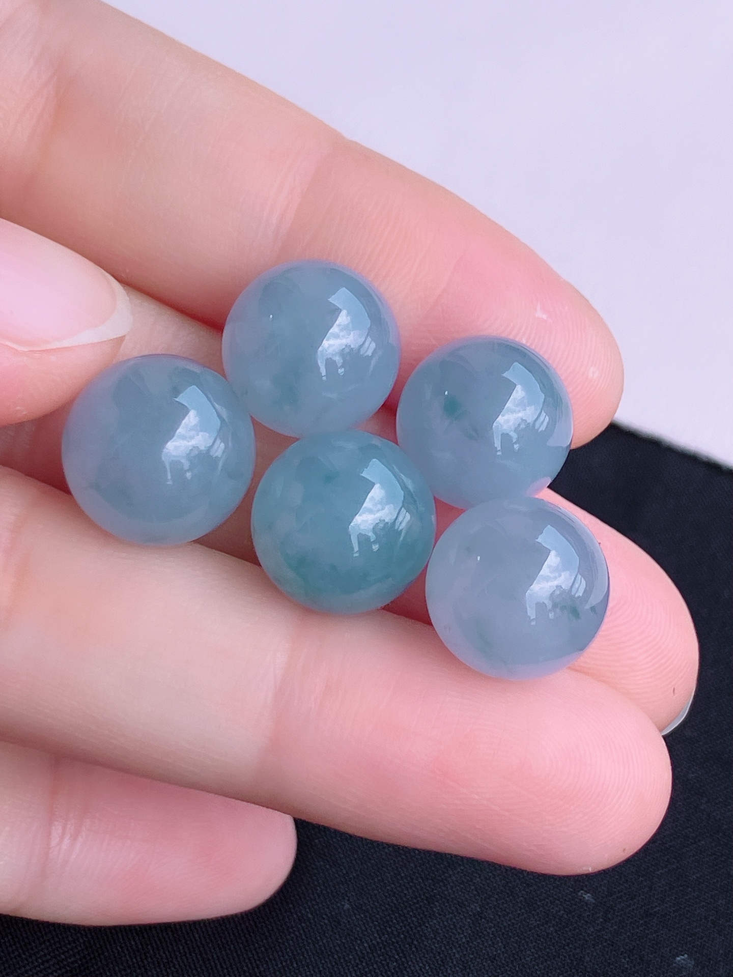 冰紫圆珠一手，晶莹剔透，尺寸12.6/自然光实拍