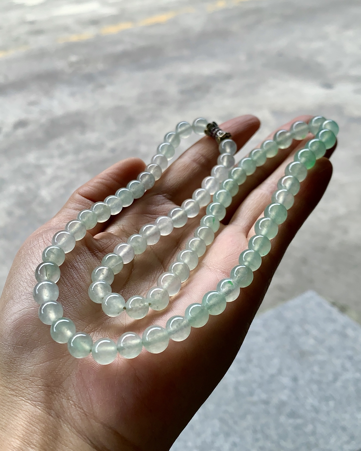 冰飘彩珠链🫧玉质细腻，润丽亮泽