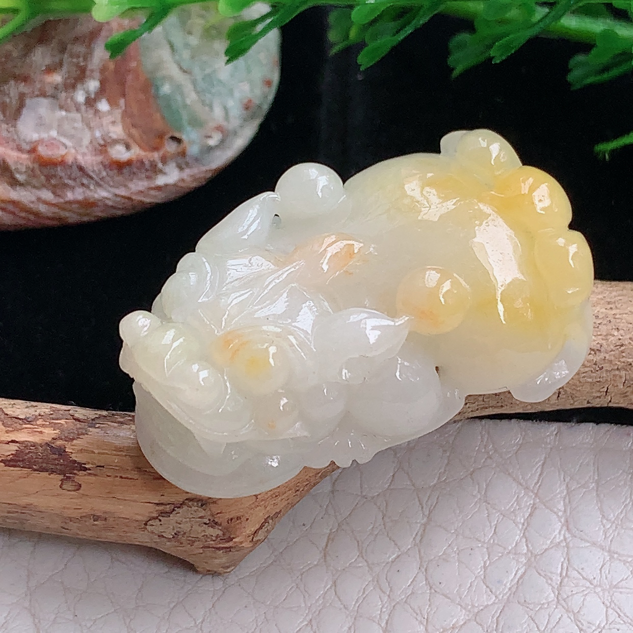 zen实拍35*21*12.6天然缅甸翡翠胶感饱满双彩招财貔貅 玉皮休玉吊坠