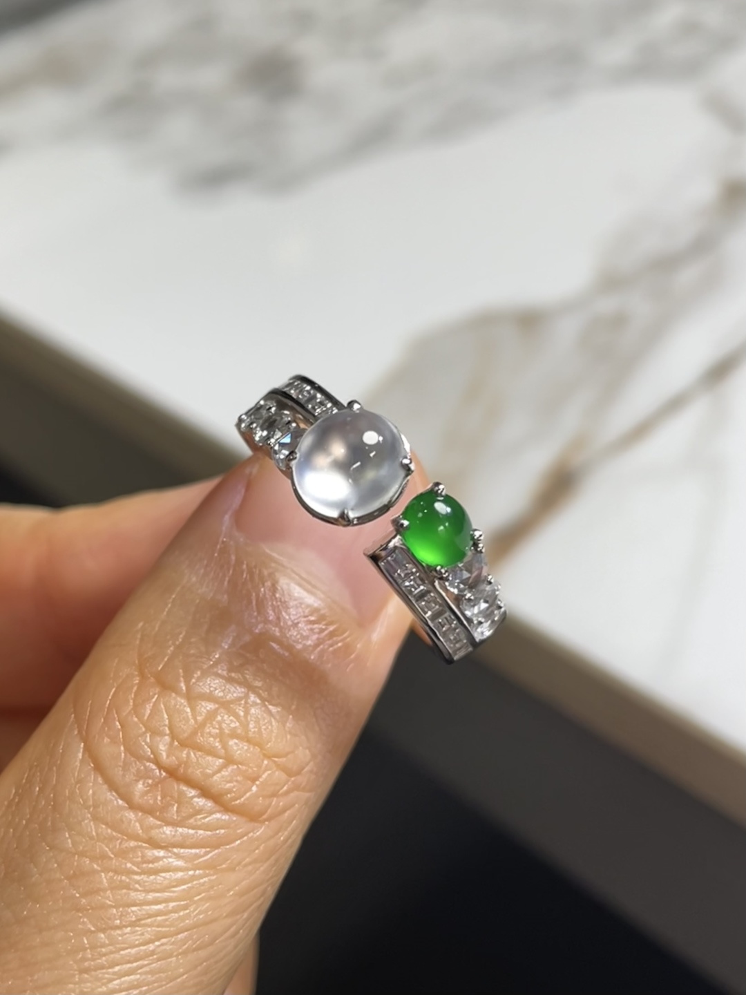 ️玻璃种白+绿蛋面戒指 裸石：7*6.5*4mm 整体：7*11.5*7.5mm