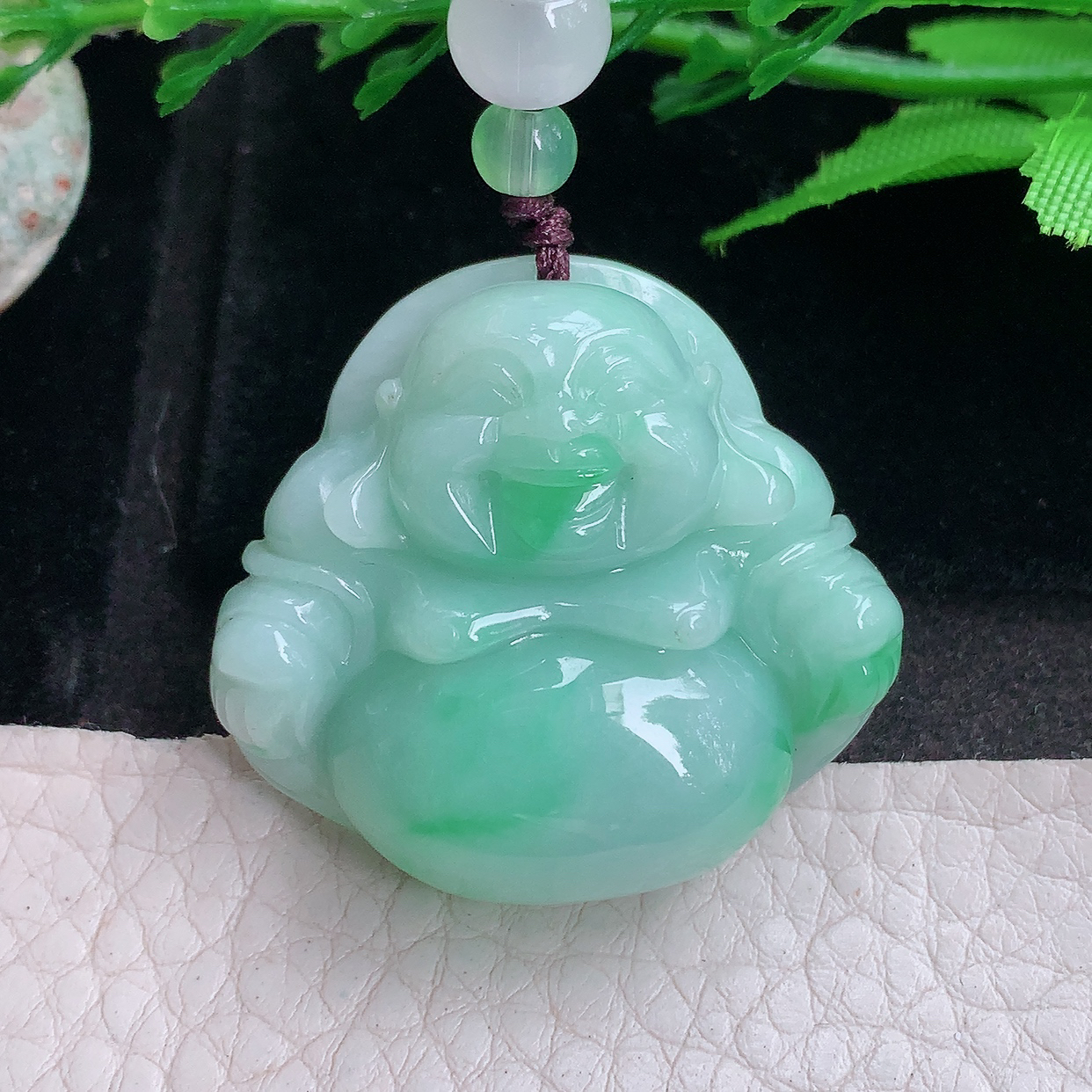 zen实拍34.3*37*12.5天然缅甸翡翠胶感饱满飘绿佛公 开心佛玉吊坠