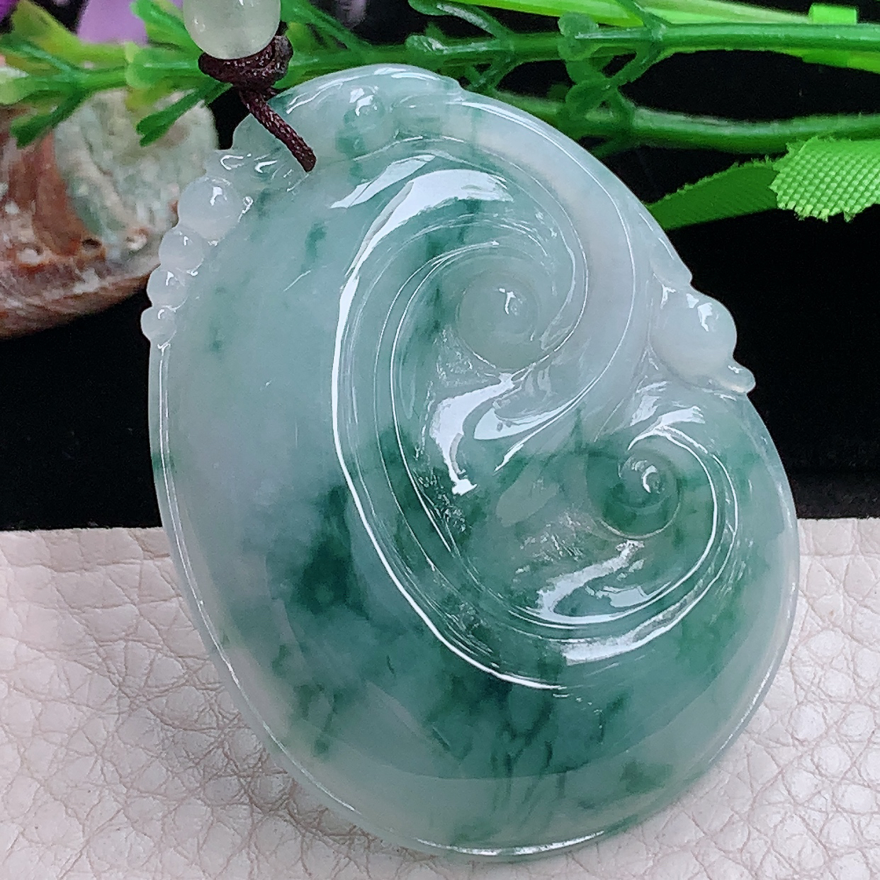 zen实拍53.3*41.6*6.2天然缅甸翡翠胶感饱满冰飘花大如意  玉如意玉吊坠