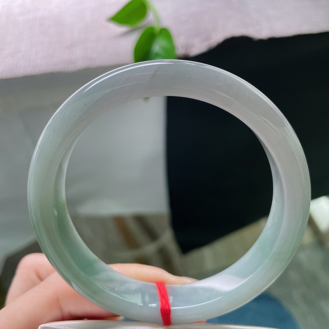 油绿底正圈，大圈口。肉质细腻，沉稳内敛，皮纹，ss52140a
