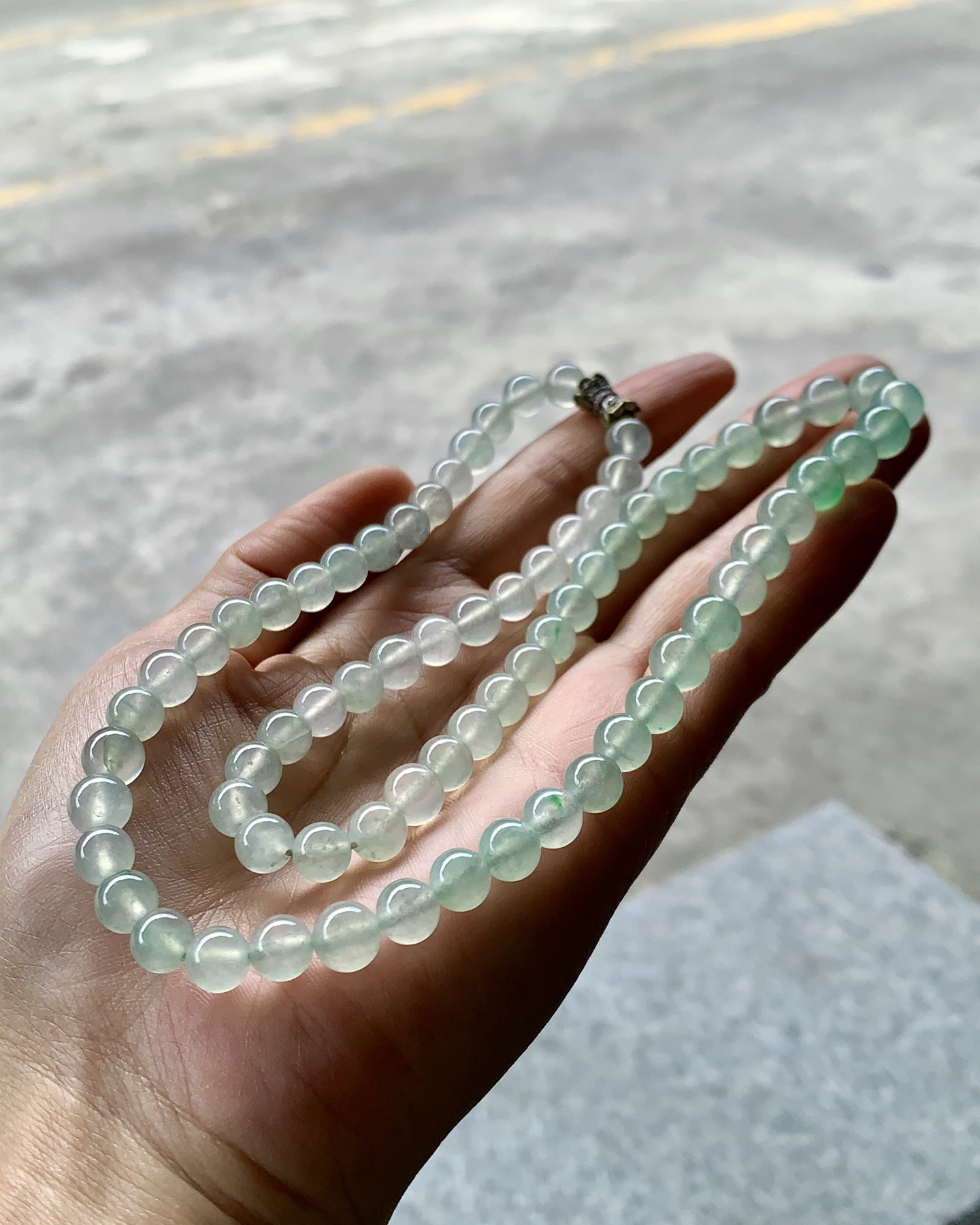 冰飘彩珠链🫧玉质细腻，润丽亮泽