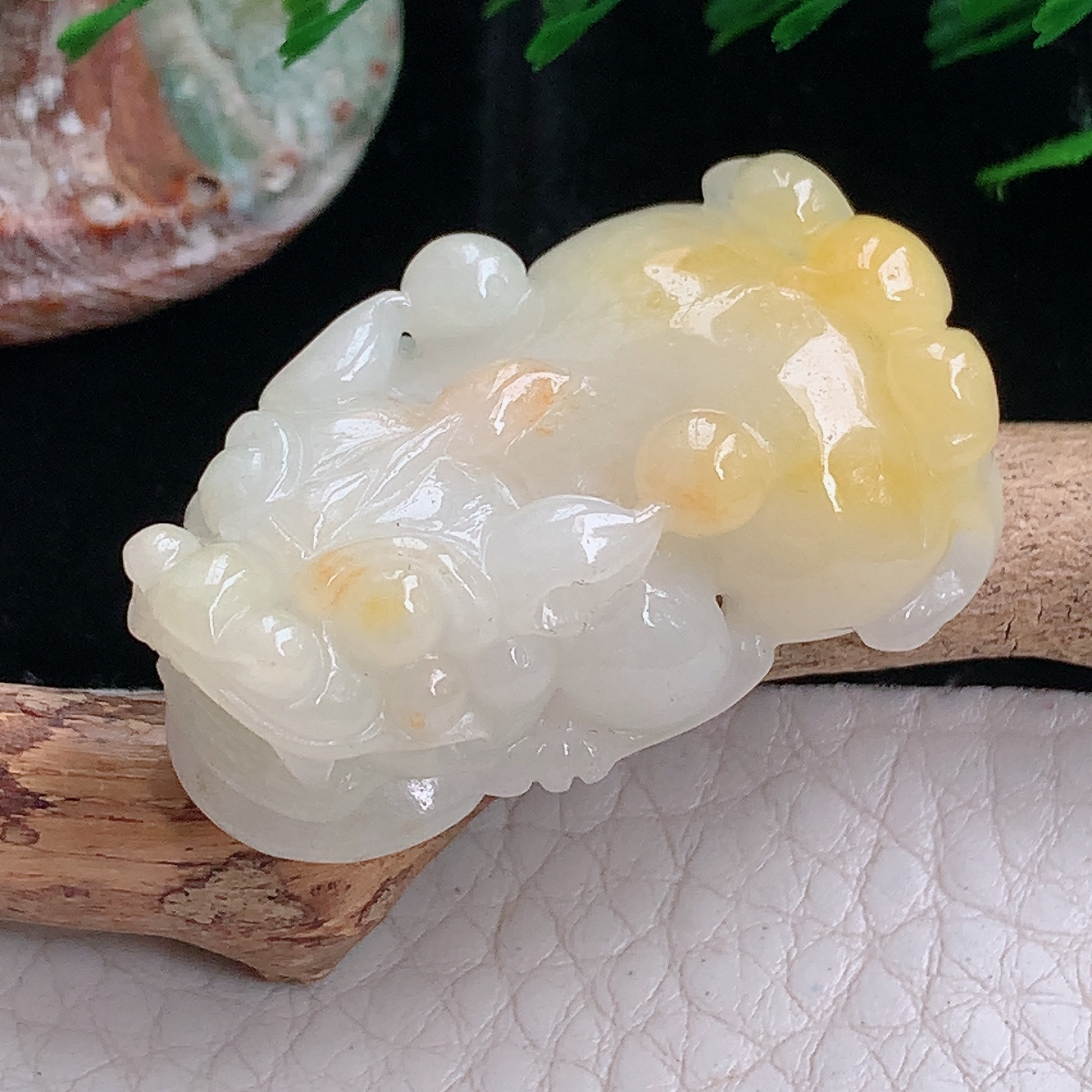 zen实拍35*21*12.6天然缅甸翡翠胶感饱满双彩招财貔貅 玉皮休玉吊坠