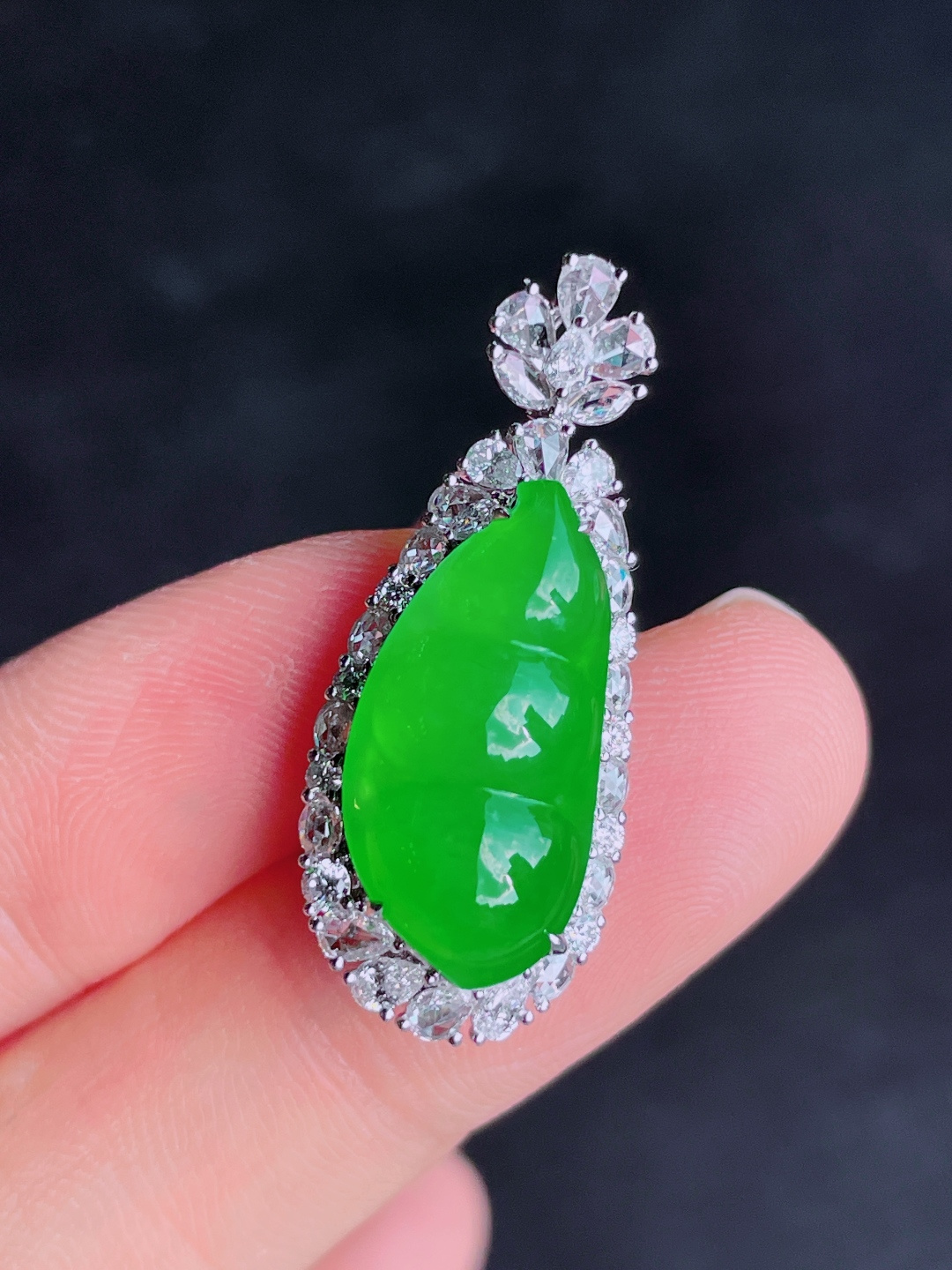 ️绿福豆吊坠，晶莹剔透，新颖时尚，无裂，32，32