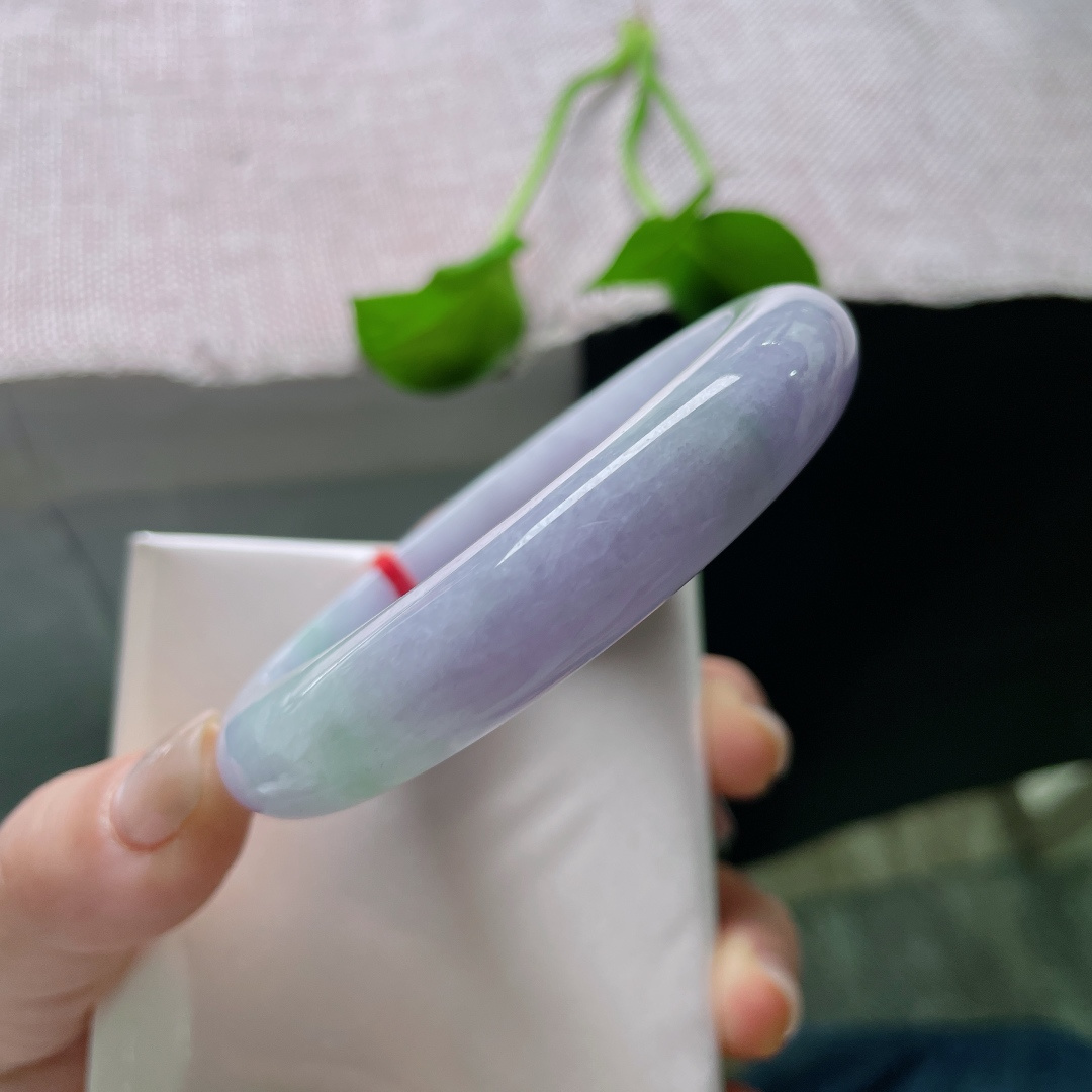 57.8/12.7/8.8，正圈，质地温润细腻，紫气东来，财运亨通。皮纹，ss51372a