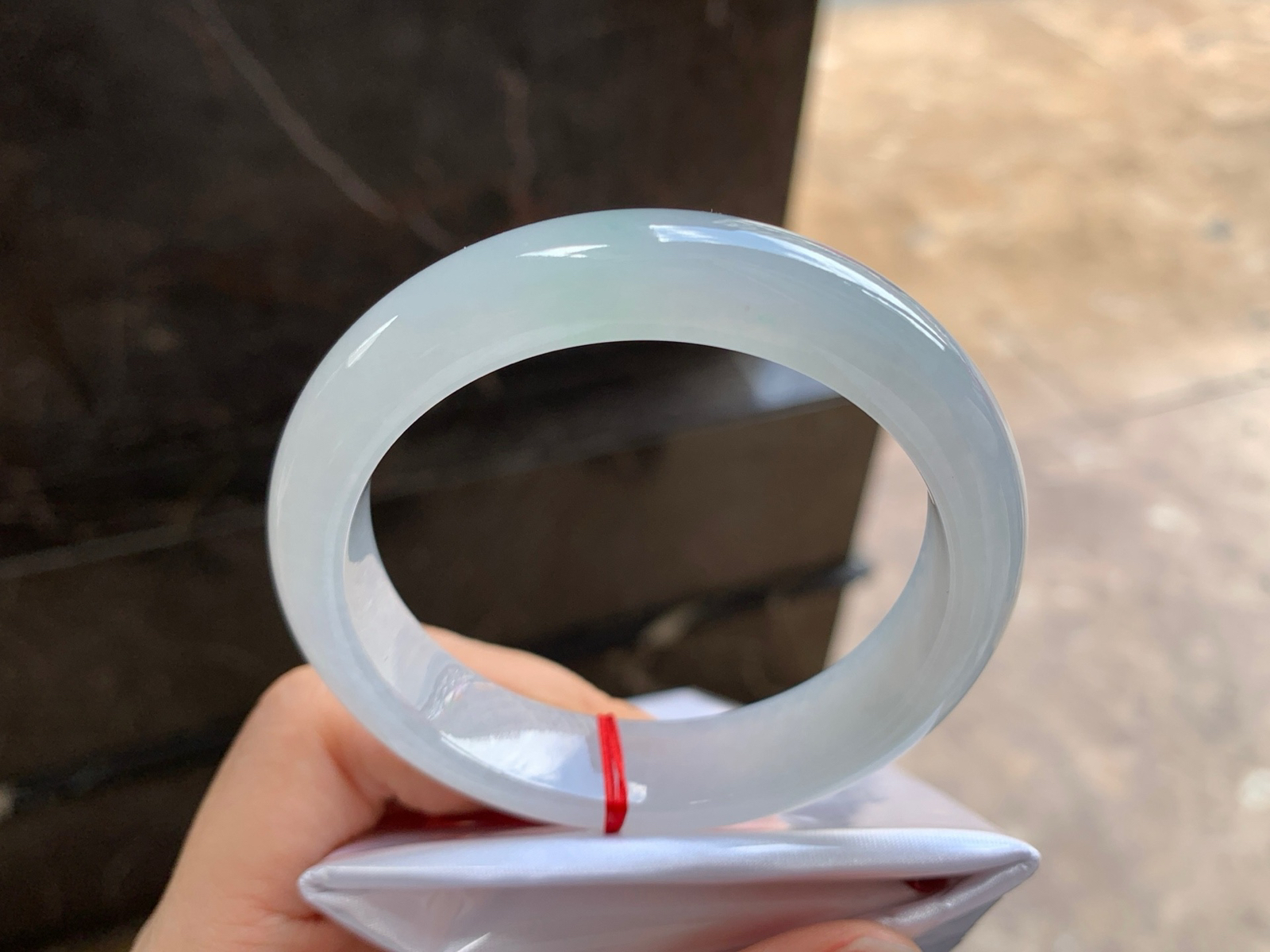55.5-12.8-8.5

冰种手镯^_^水润 清晰