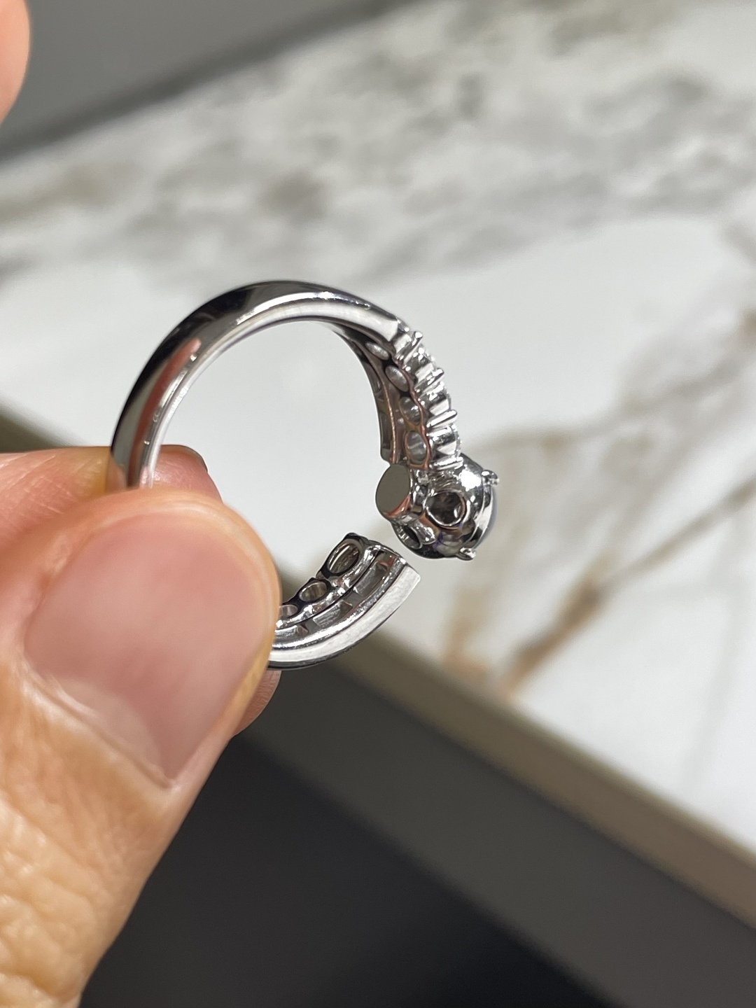 ️玻璃种白+绿蛋面戒指 裸石：7*6.5*4mm 整体：7*11.5*7.5mm