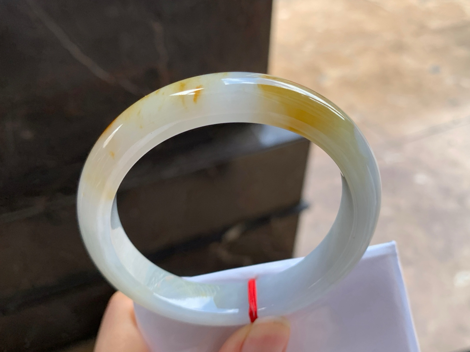 55-11.5-8

黄翡手镯^_^细腻