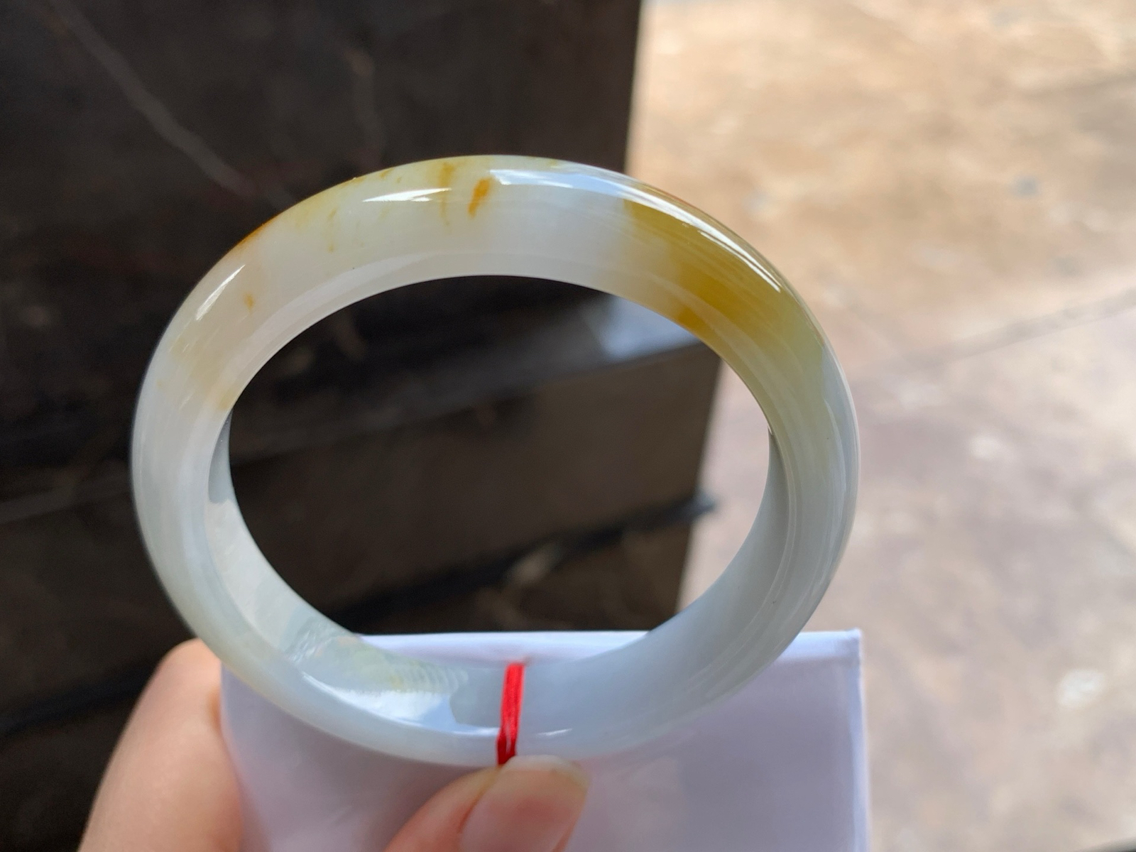 55-11.5-8

黄翡手镯^_^细腻