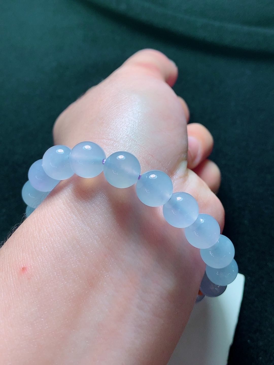 冰种手串，种老水头好，又冰又润，饱满大气，尺寸：10.2mm19粒